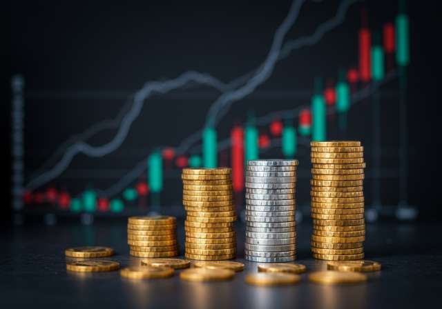 Unlock the magic of compounding with Ind img1 2